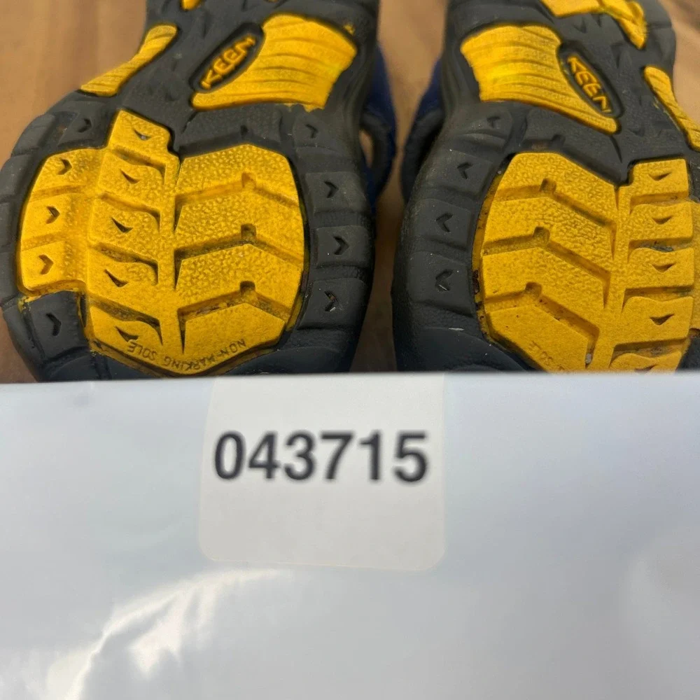 Keen Newport H2 Navy Blue Yellow Toddler Boys Sandals Size 5